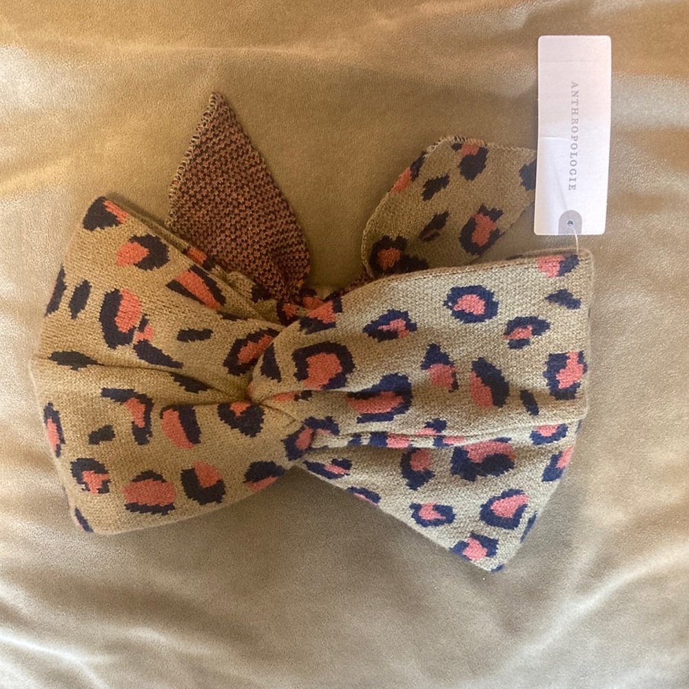 NWT Anthropologie leopard print ear warmer